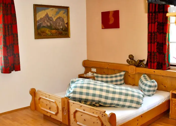 雷塔锡/蒂罗尔“0”斯特恩韦瑟斯洛瑟酒店 招待所